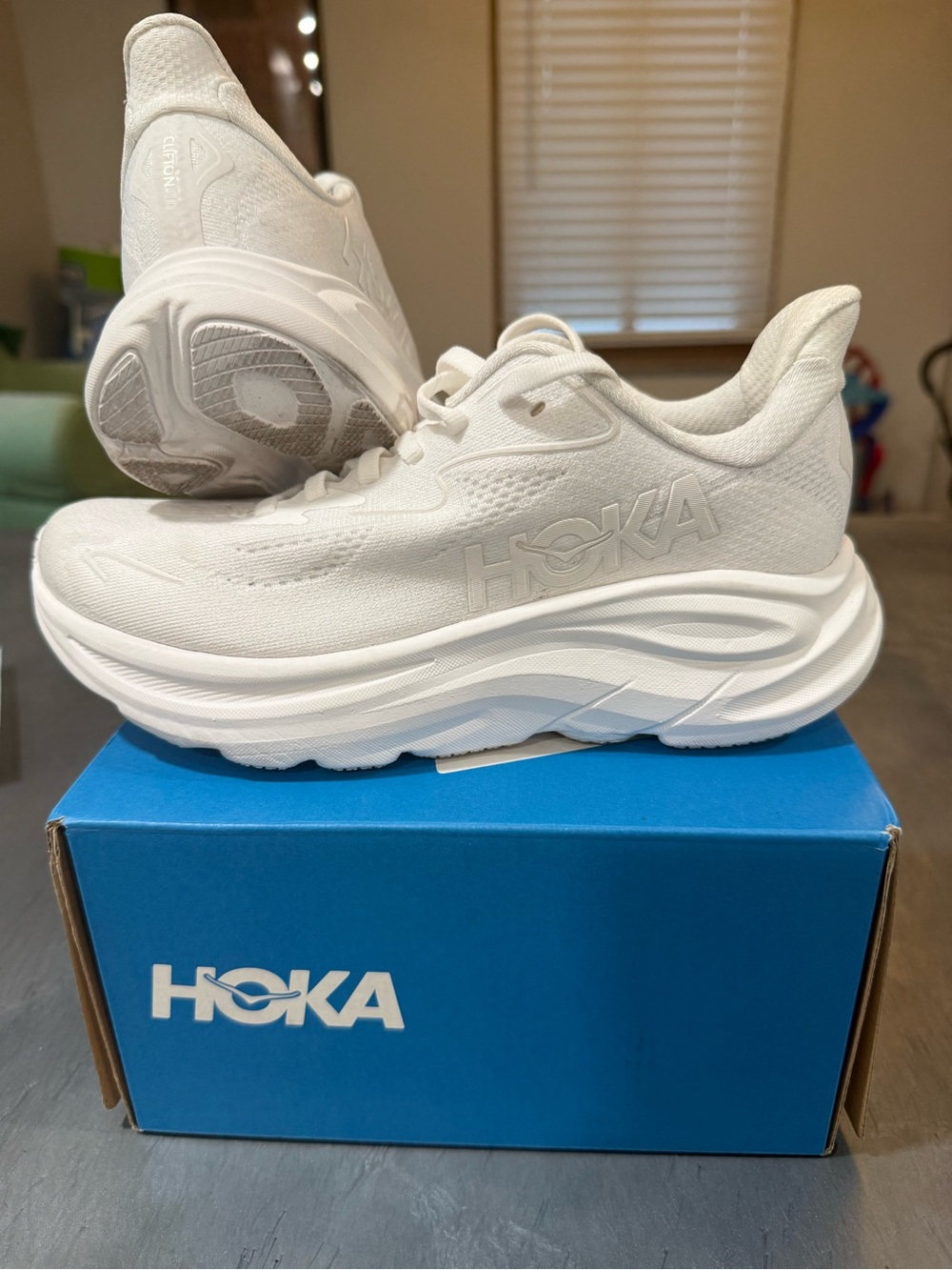 HOKA 6.5W Clifton 10 White Running Shoes